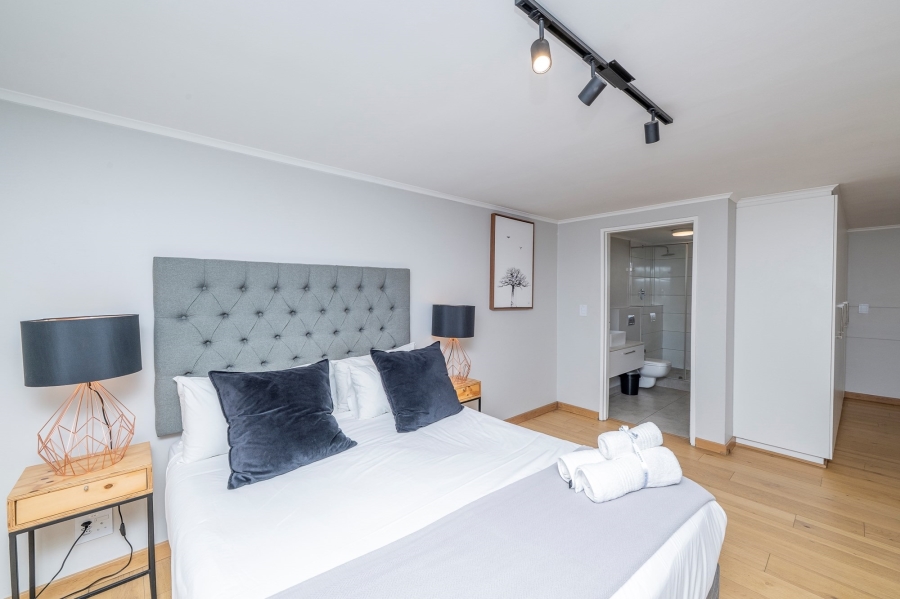2 Bedroom Property for Sale in Woodstock Western Cape